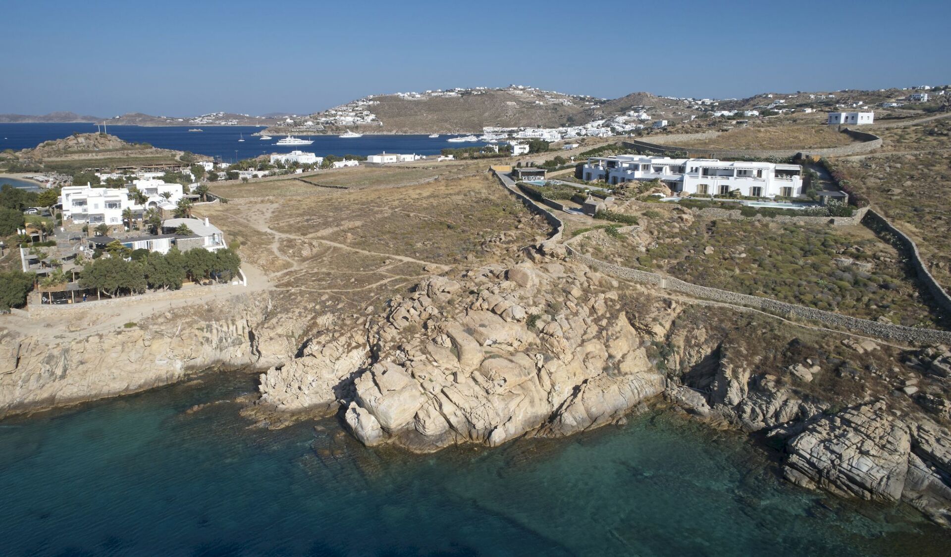Paradise Bay Complex