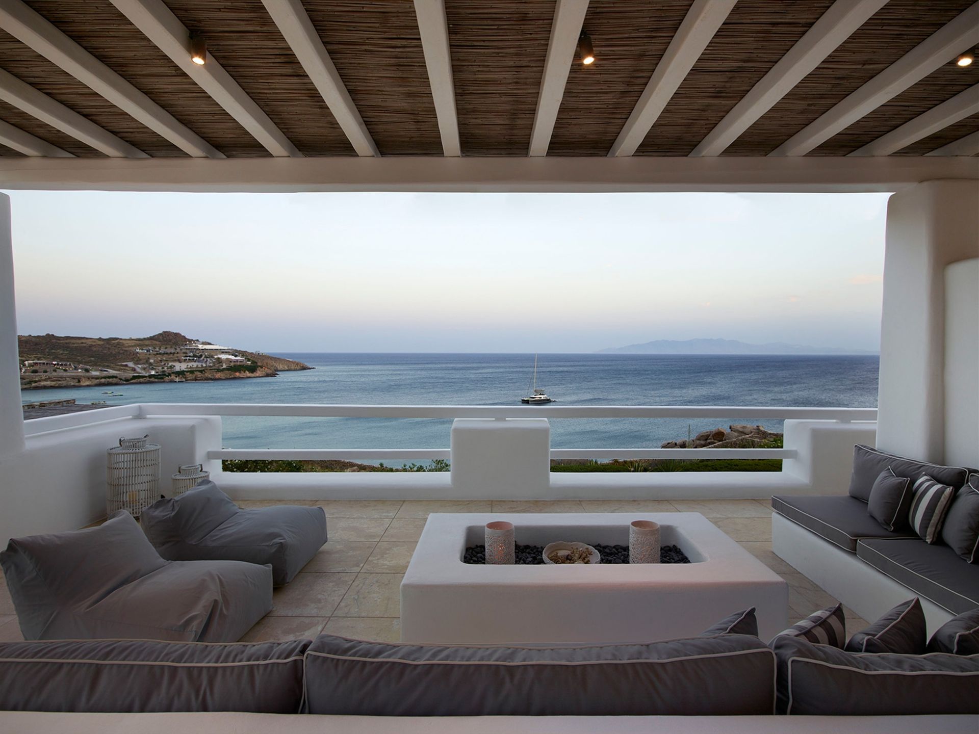 Paradise Bay One