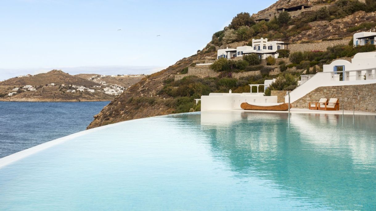 Aqua Retreat image 5