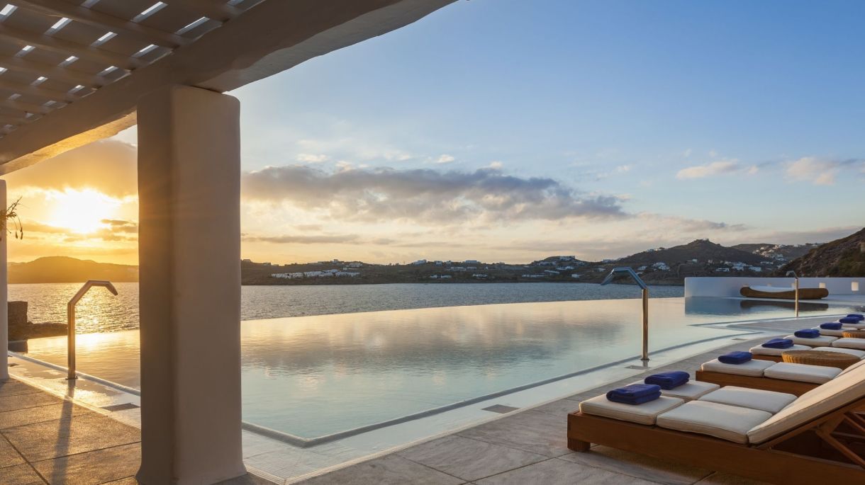 Aqua Retreat image 1