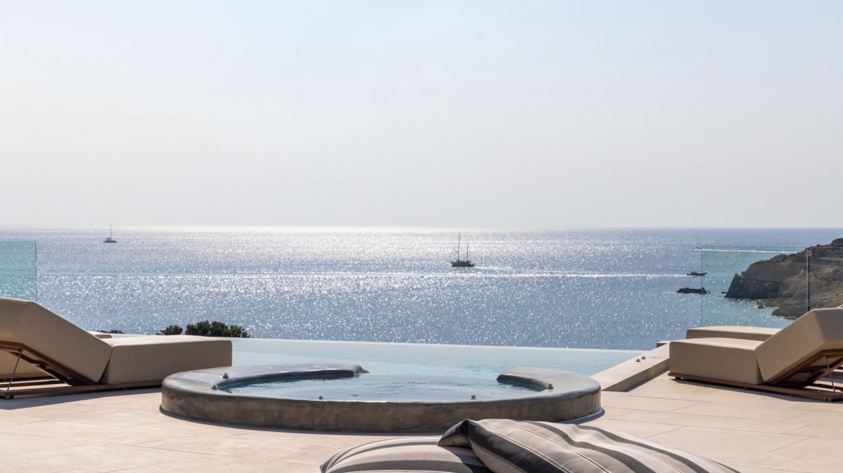 https://staging.mlv.villas/wp-content/uploads/2022/06/Villa-Serayna-5-1.jpg thumbnail