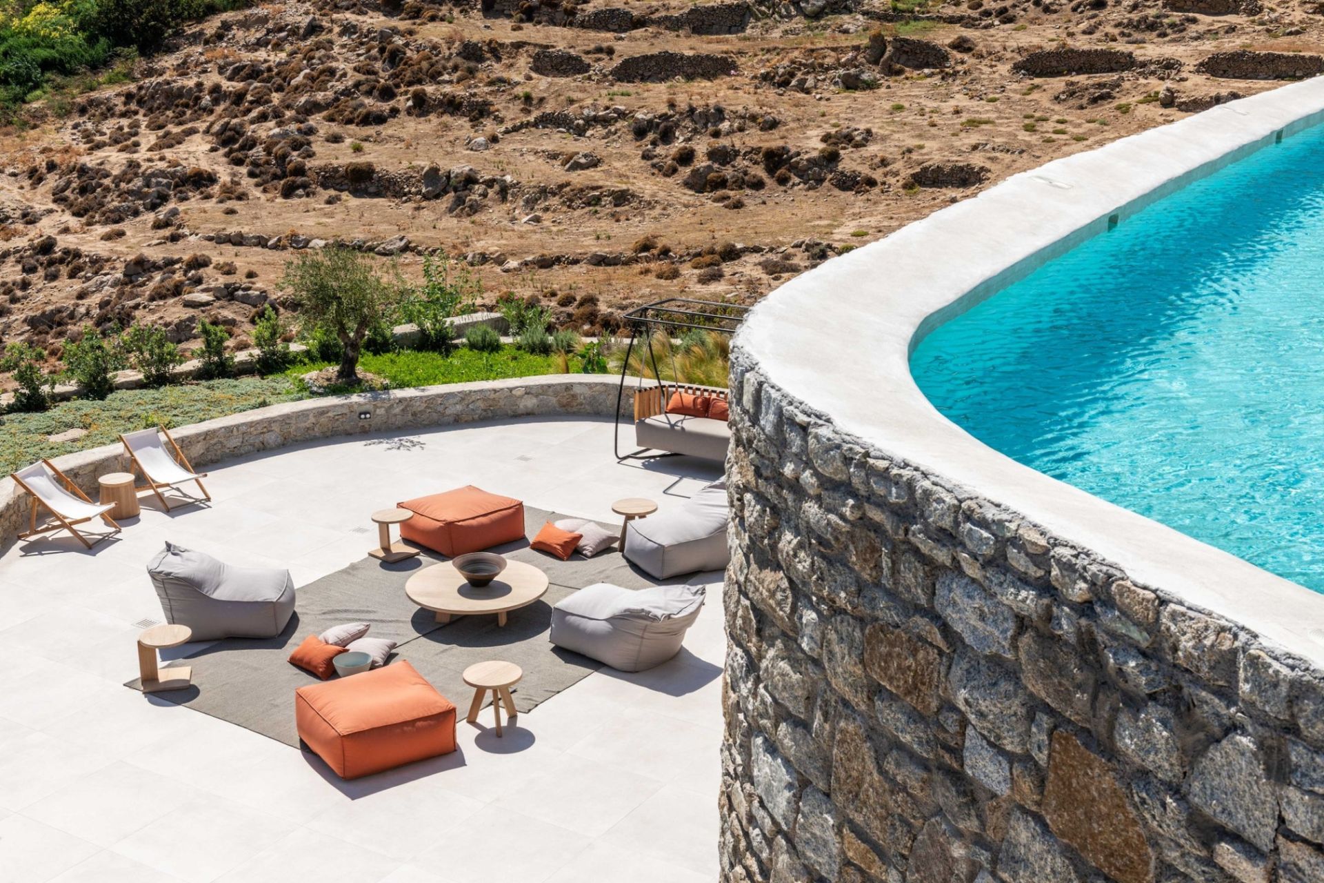Psarou Retreat