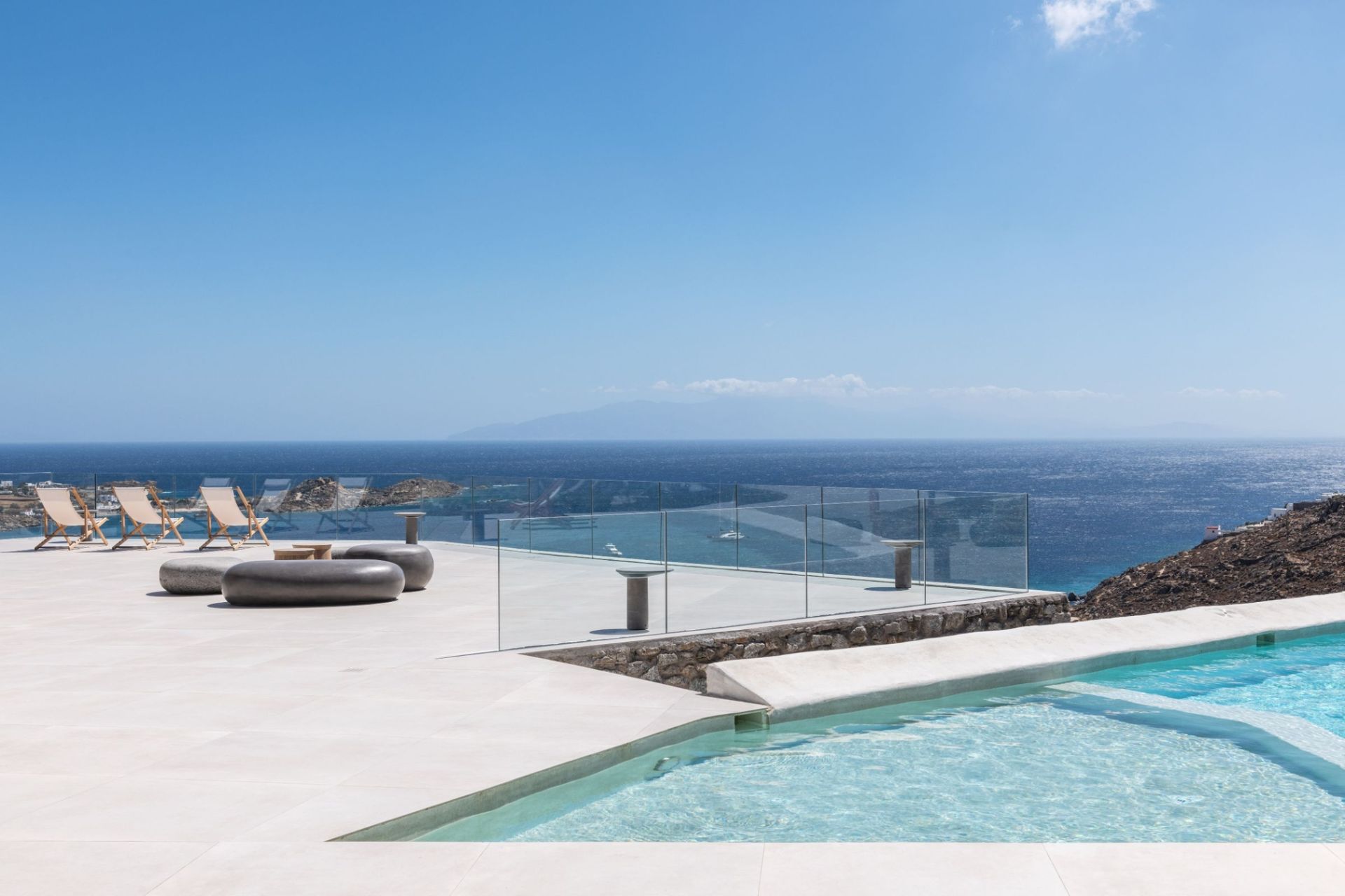 Psarou Retreat