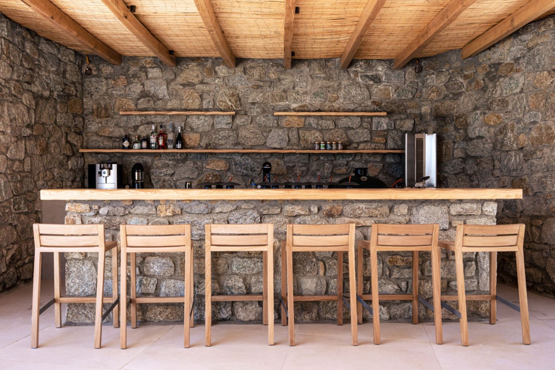 Psarou Retreat