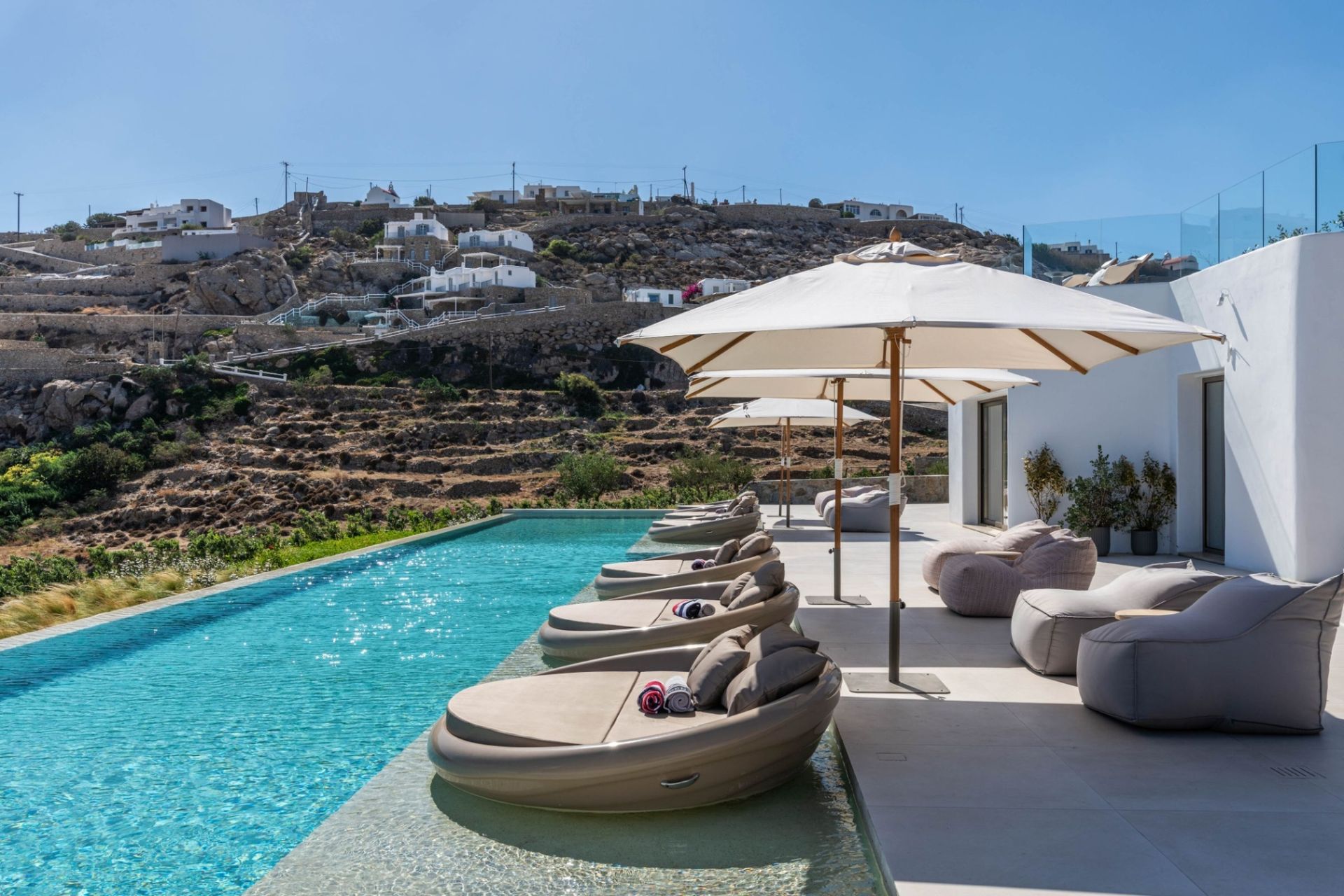 Psarou Retreat