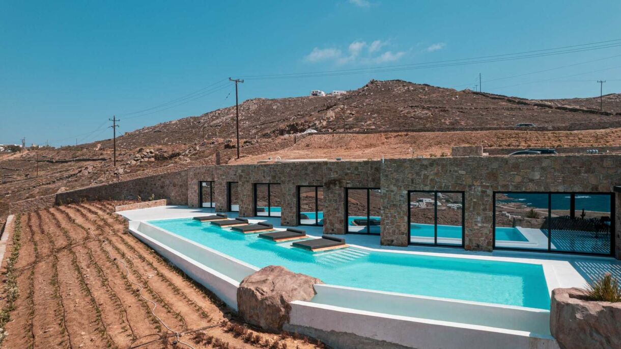 https://staging.mlv.villas/wp-content/uploads/2022/12/Villa-Ivory-Black-Two-23.jpg thumbnail