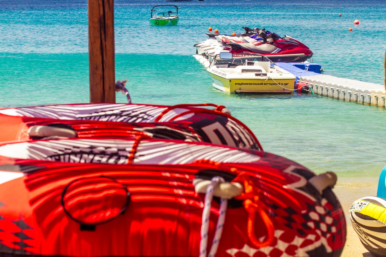 BEST BEACHES FOR WATERSPORTS IN MYKONOS