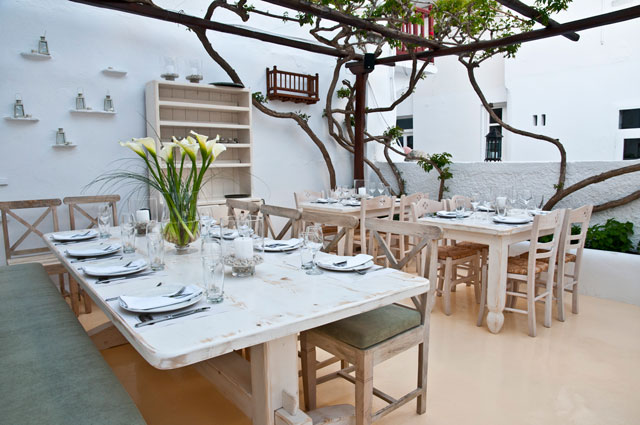 M-eating restaurant Mykonos
