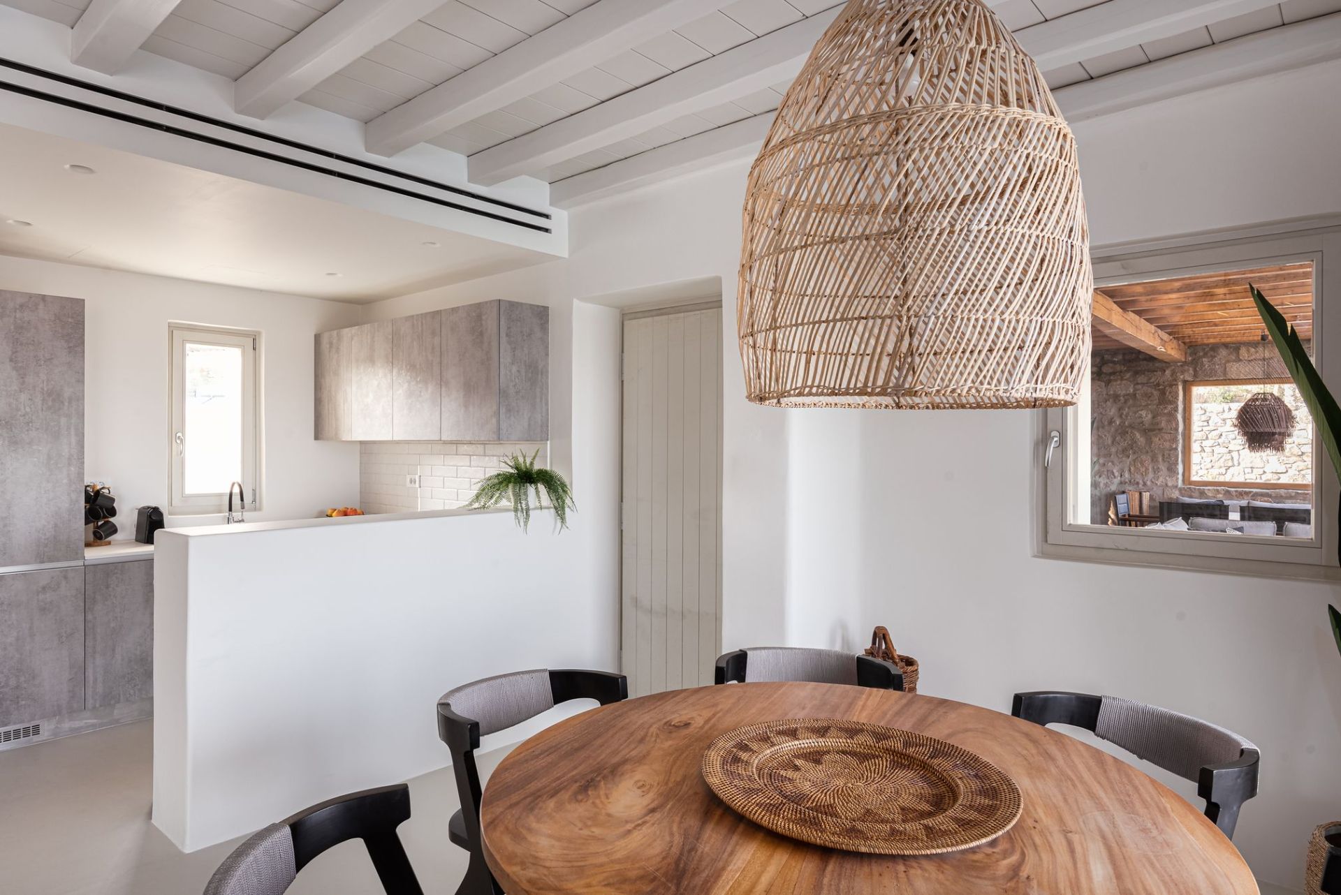 Thalassa Four