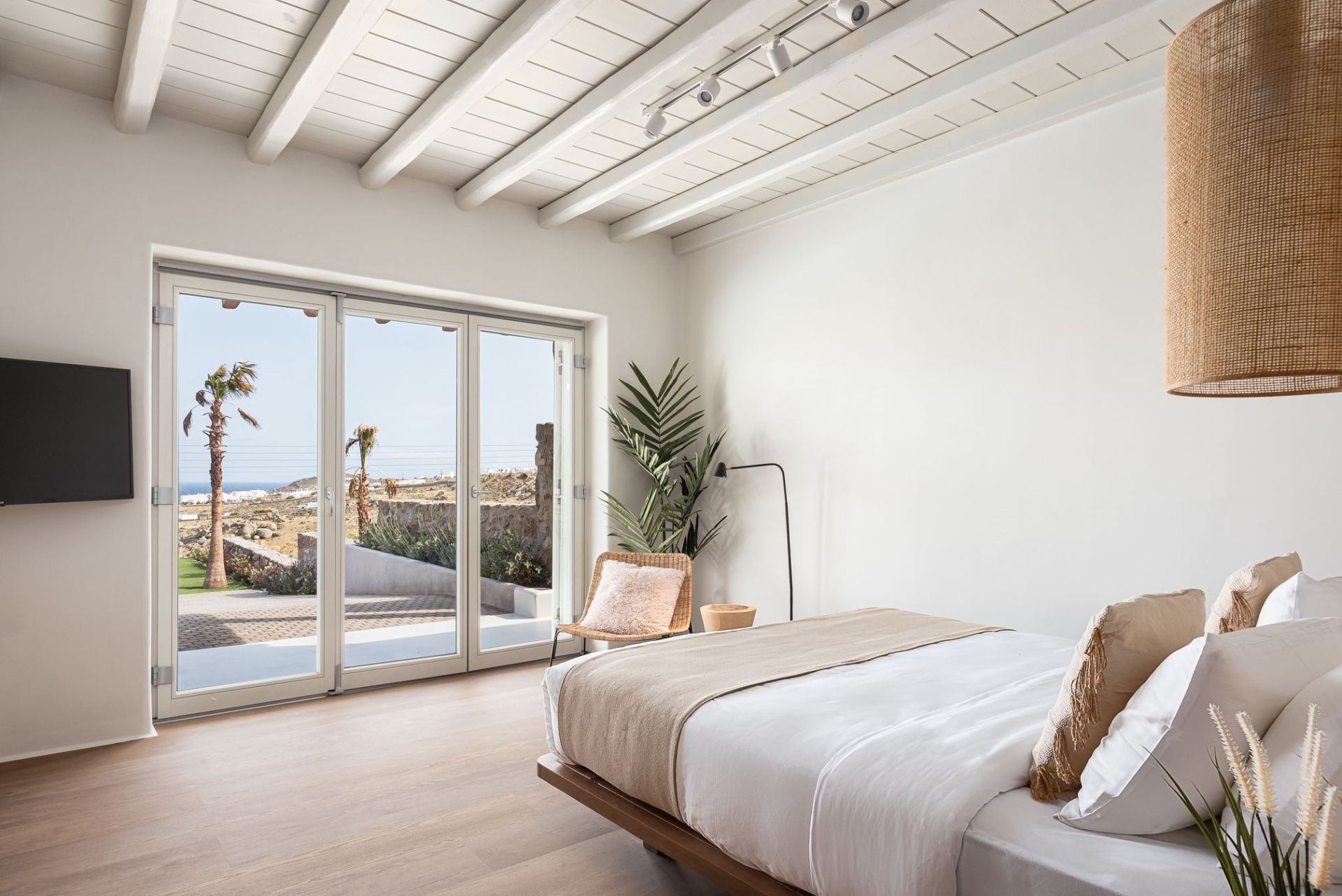 Thalassa Four