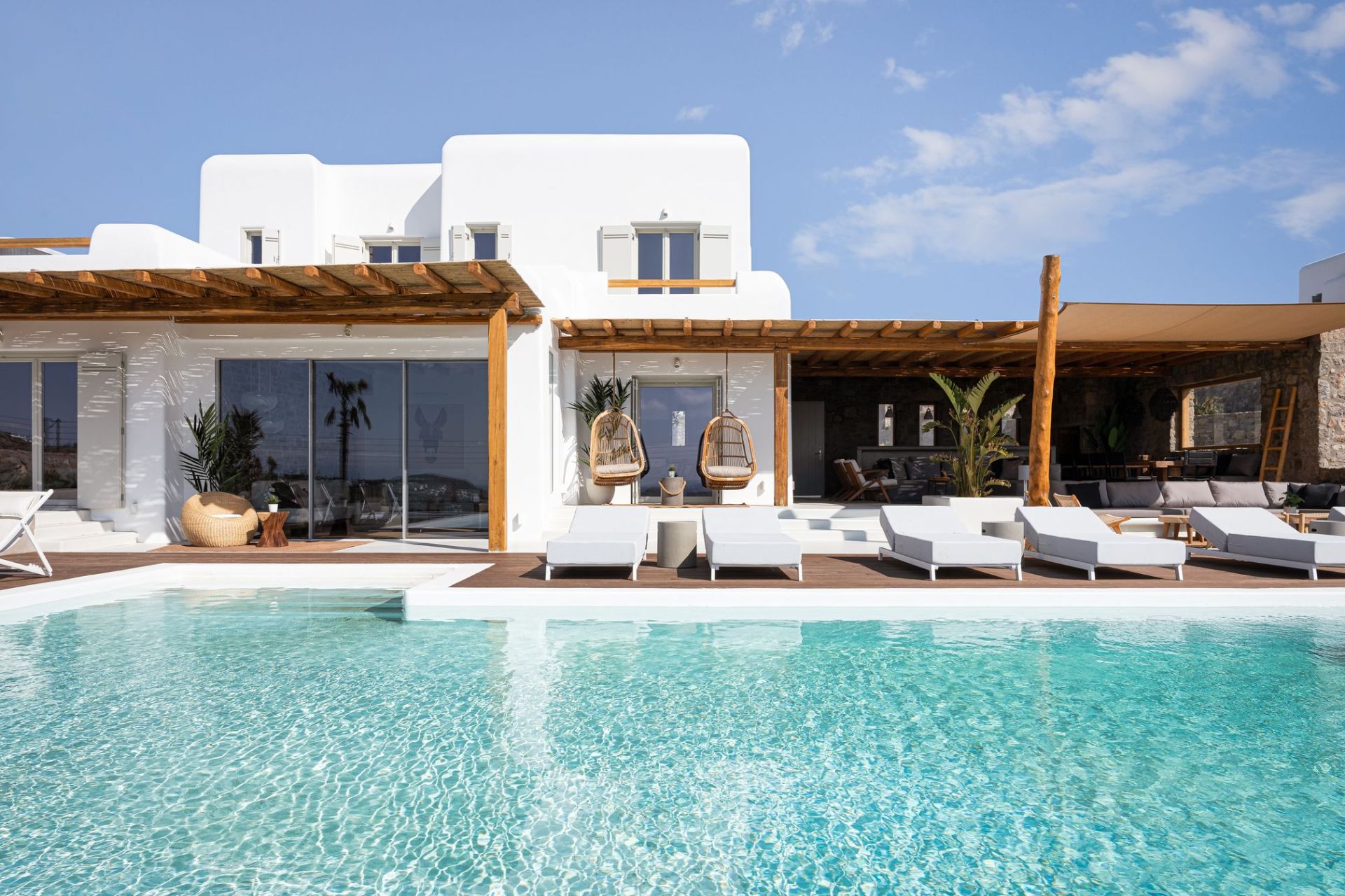 Thalassa Four