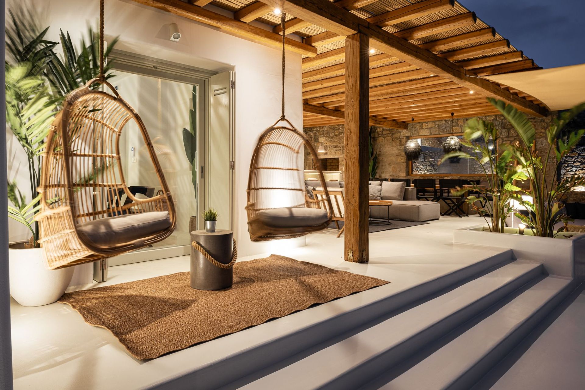 Thalassa Four