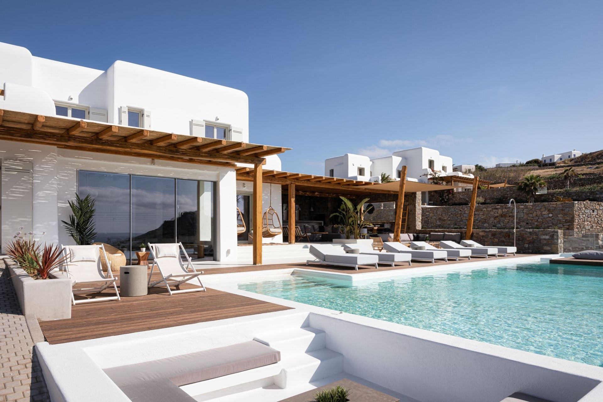 Thalassa Four