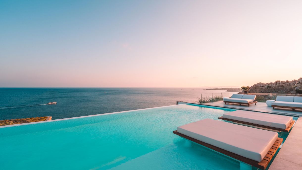 https://staging.mlv.villas/wp-content/uploads/2023/08/Mykonos-luxury-villa-Eden-Rock-One-20.jpg thumbnail