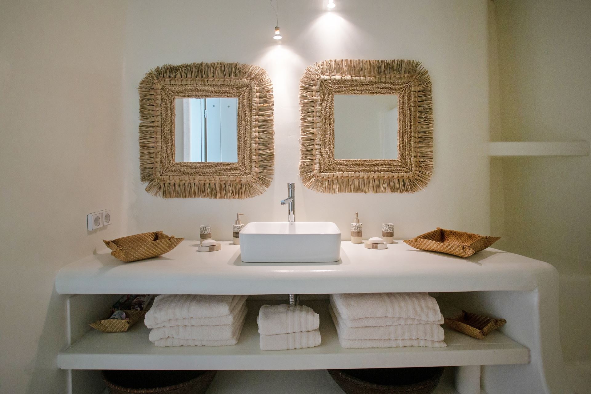 Harmonia Retreat